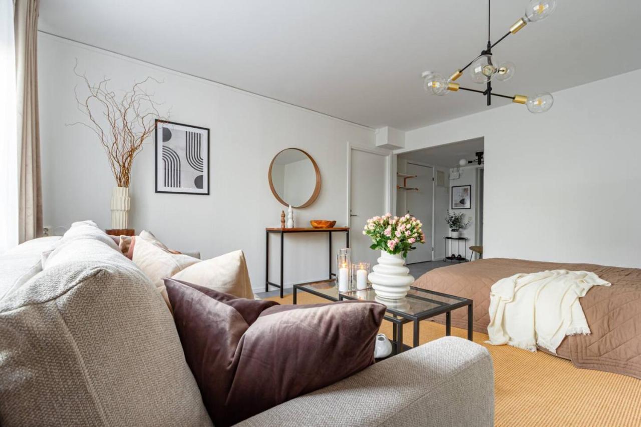 Simple Studio In Trendy Soedermalm - Construction Work Stockholm Bagian luar foto