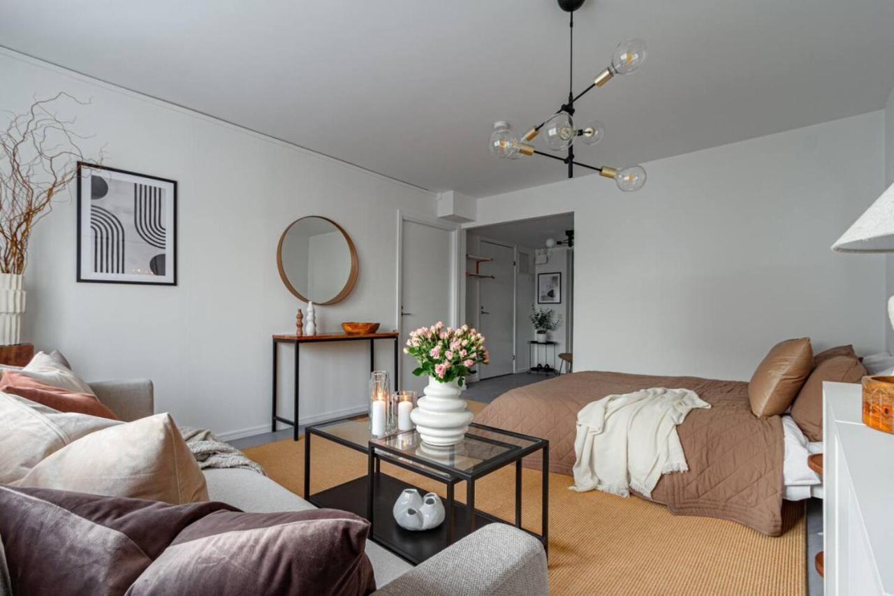 Simple Studio In Trendy Soedermalm - Construction Work Stockholm Bagian luar foto